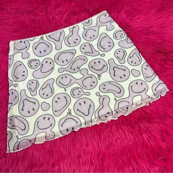 Smiley Skirt - Picture 2 of 6